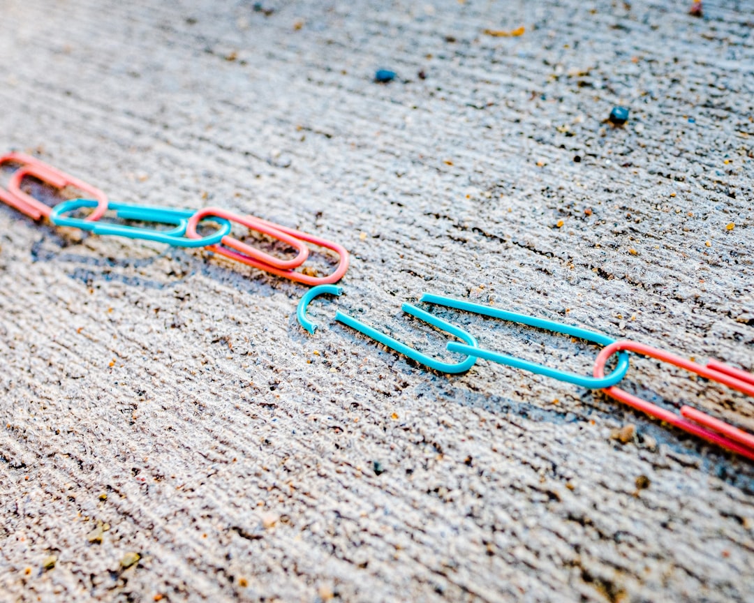 Photo Broken chains